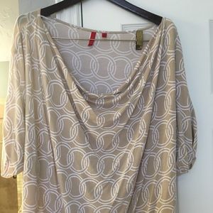 Drape front top